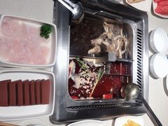 -海底捞火锅鲜切牛肉主题店(长寿路店)
