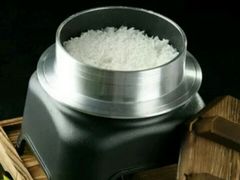 -鲁班小馆(政四街店)