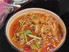 -川流不息·地道川菜·小龙虾(新松江路店)