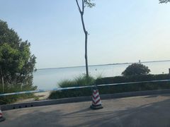 -上海滴水湖皇冠假日酒店