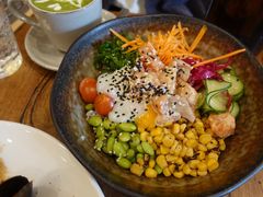 Spicy&nbsp;Salmon&nbsp;Poke&nbsp;Bowl-FLOVIE FLORIST CAFE