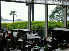 -山港凯悦酒店·BEBA海滩烧烤餐厅酒吧