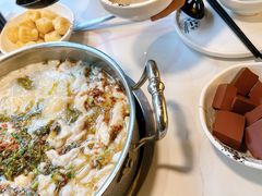 -德林酸菜鱼火锅(南丹店)