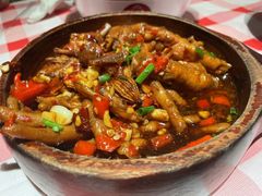 糯叽叽香辣鸡爪-乐乐大排档·30年老字号(浙江路店)