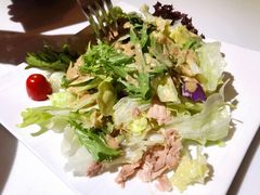 金枪鱼蔬菜沙拉-斗牛士牛排餐厅(镇明店)