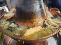 -一口猪海鲜浑锅·东北家常菜