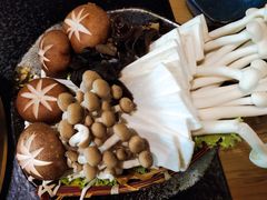 菌菇拼盘-湊湊火锅·茶憩(上海合生汇店)