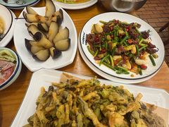 -圣夜东北菜烧烤·夜宵·小龙虾(胥江路店)