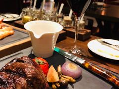 -恰餐厅及酒吧 CHAR Bar & Grill (北京丽都皇冠假日店)