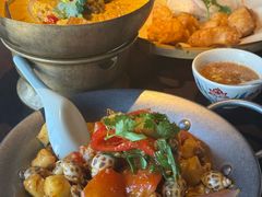 -大头虾越式风味餐厅(光明广场店)