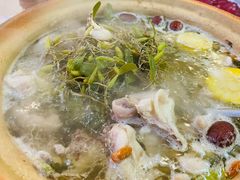 石橄榄炖鸡-洪大厨鸡煲(福田店)