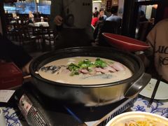 -卢大鲜鱼头捞饭(美利广场店)