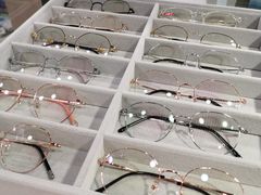 -潘多拉眼镜·蔡司依视路明月(潘家园店)