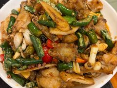 -鸿顺老铁锅美蛙鱼府(解放碑店)