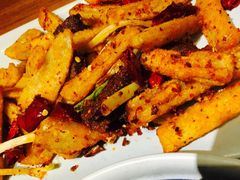 牛干巴炒藕-云海肴·汽锅鸡·云南菜(天津国金汇店)