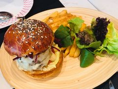 单层芝士牛肉汉堡-Nathanhouse