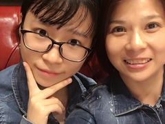 -泓炙颐凤鲜海鲜火锅料理(桐乡店)