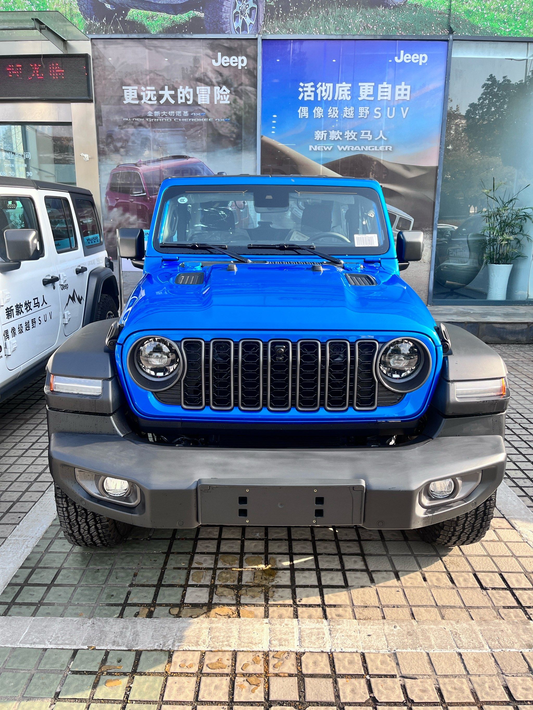 24款两门罗宾汉好可爱呀