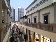 -佛罗伦萨小镇广佛名品奥特莱斯(疏港路店)