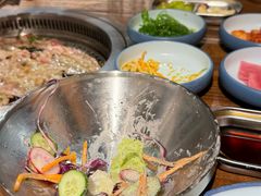 -明洞阿姨·韩式酱蟹烤肉·创意料理(三元桥店)