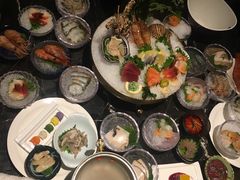 -半岛翡丽海鲜自助餐厅(观风亭店)