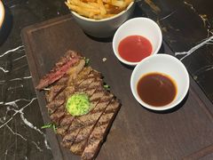 -异次元·LIGHT HOUSE·美食酒廊·休闲露台