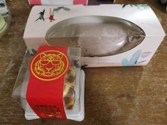 -顶东面包花园·生日蛋糕(世博店)