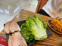 菜包肉-吴草鸡爪오초닭발韩食堂(融恒盈嘉中心店)