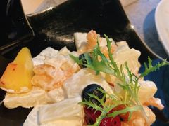 凤梨虾球-穹六人间 people 6(岳阳路店)