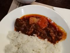 红烩牛肉饭送罗宋汤-东海咖啡馆