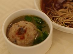 蟹粉狮子头-怡园饭店-餐厅(四望亭店)