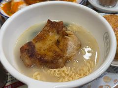 鸡扒公仔面-金华冰厅