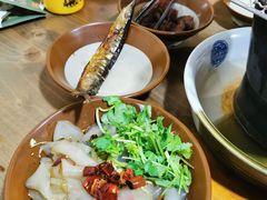 秋刀鱼-喝丢一只鞋·东北烤肉·烧烤·铜火锅(江宁店)