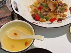 -刘姐啤酒鱼民族演艺餐厅(西街总店)