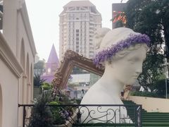 -中航城君尚购物中心