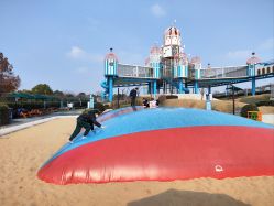 -季高兔窝窝亲子园(上海薰衣草公园店)