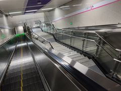 -红土地(地铁站)