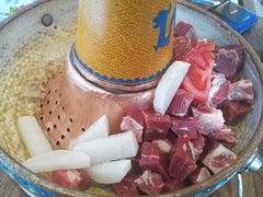 -毛辣果·贵州红酸汤牛肉火锅(西单店)