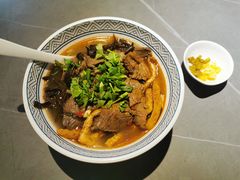 -粉吖吖·邵阳米粉(体育西路店)