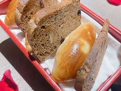 餐厅自制坚果包-Primotable高桌牛排馆(外滩店)