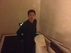 服务态度超差的服务员-御花园·粤菜·海鲜火锅(中山公园店)