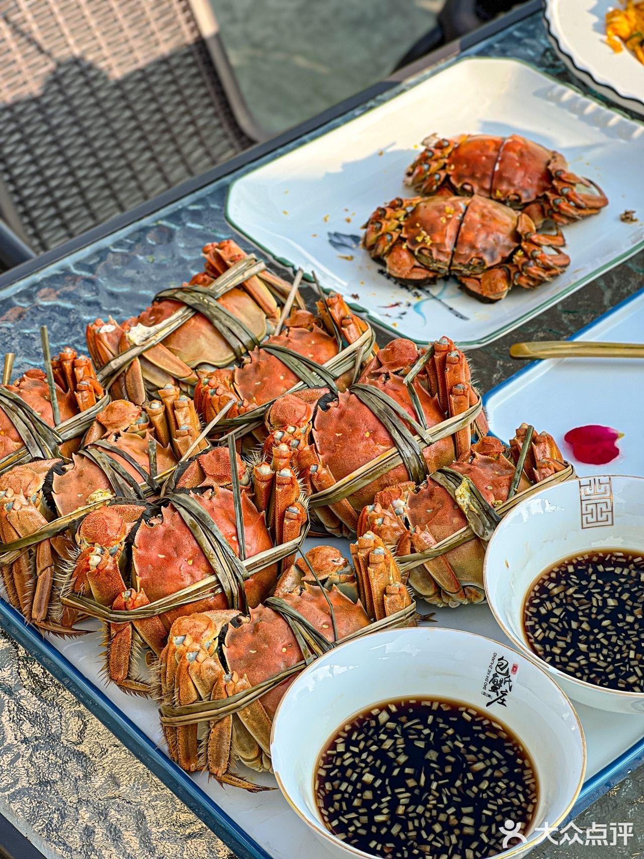 永远可以相信苏州的浪漫🥀稻田边吃大闸蟹