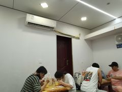-覃肥叔桂林米粉(粮道街店)