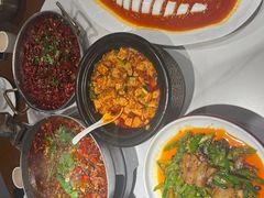 -万重锦·人文川菜馆(骡马市店)