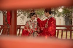 点击看大图 -挪娅婚纱摄影皇家会所