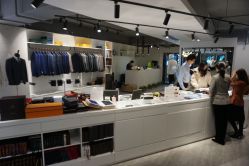 -优刻西服西装定制(金轮国际广场店)