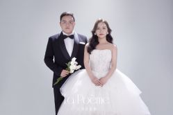 -乐派诗婚纱摄影