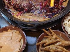 -黄潇洒老火锅(九眼桥宏济巷店)