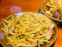 -苗湘食府(十年店)