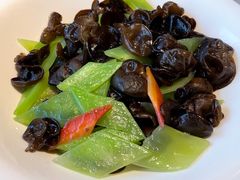 莴笋炒木耳-西安饭庄·非遗陕菜(钟楼店)
